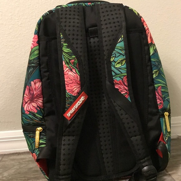 jungle lips sprayground